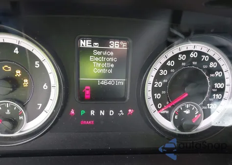 2014 Ram 1500 Express z USA, uszkodzony, nr VIN 1C6RR7KT0ES470934